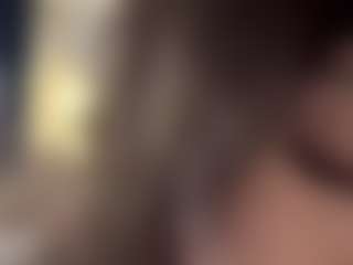 RosalineWainright's Live Sex Cam Show