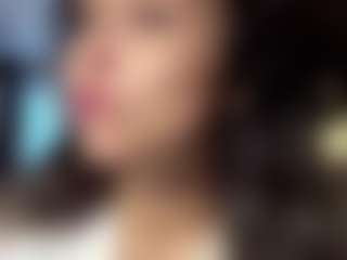 RosalineWainright's Live Sex Cam Show