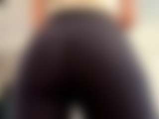 RosalineWainright's Live Sex Cam Show