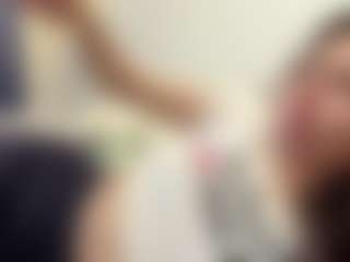 RosalineWainright's Live Sex Cam Show