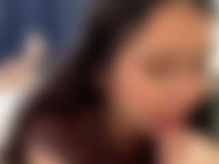 RosalineWainright's Live Sex Cam Show