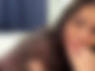 RosalineWainright's Live Sex Cam Show