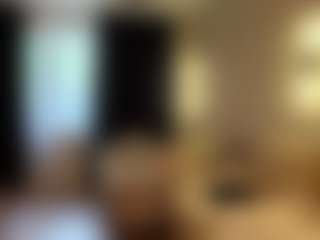 RosalineWainright's Live Sex Cam Show