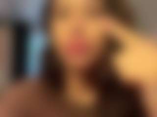 RosalineWainright's Live Sex Cam Show