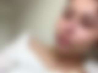 RosalineWainright's Live Sex Cam Show