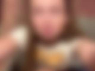 Live cam show with ShellieBuja - Ahegao on AdultVida.com