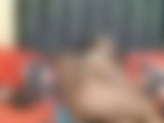 Show in cam erotica live di EBONYTIYANA