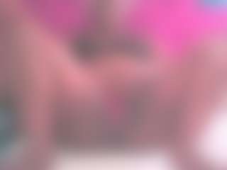 Live cam show with EBONYTIYANA - Thick on Camsoda