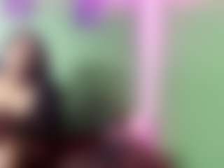 Hotlunah's Live Sex Cam Show