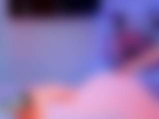 larsonbeverly's Live Sex Cam Show