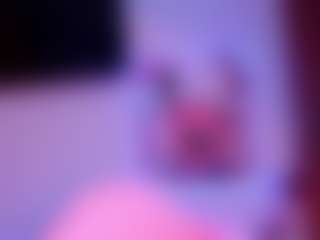 larsonbeverly's Live Sex Cam Show