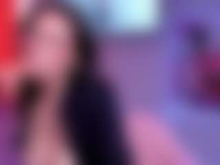 larsonbeverly's Live Sex Cam Show