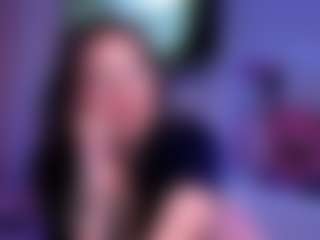 larsonbeverly's Live Sex Cam Show