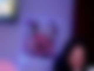 larsonbeverly's Live Sex Cam Show