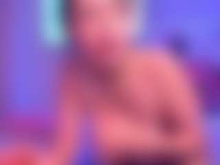 larsonbeverly's Live Sex Cam Show