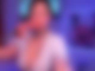 larsonbeverly's Live Sex Cam Show