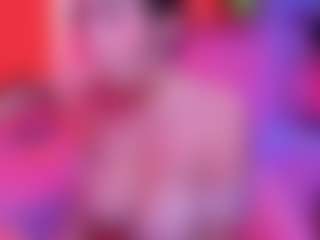 Live cam show with larsonbeverly - Belly on Camsoda