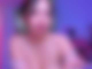larsonbeverly's Live Sex Cam Show