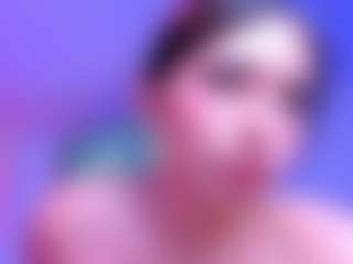 larsonbeverly's Live Sex Cam Show