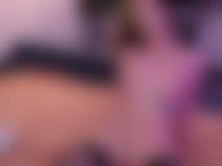 Lorenziaa's Live Sex Cam Show
