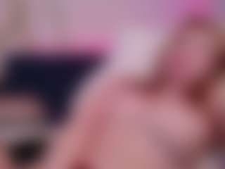 Lorenziaa's Live Sex Cam Show