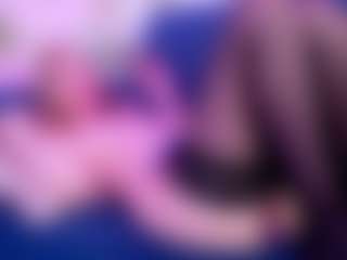 Lorenziaa's Live Sex Cam Show