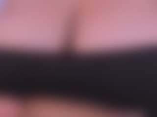 Live cam show with salmma-habibi - Granny on SxyPornLive