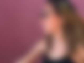 Live cam show with Sweetsophy420 - Nipple Piercings on googirlz