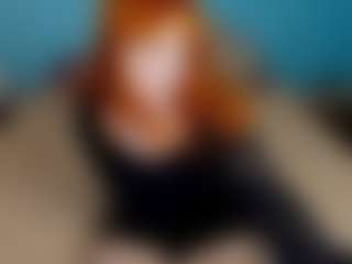 Live cam show with BellaWil-De - Solo on Strip Flash - Live Sex Shows