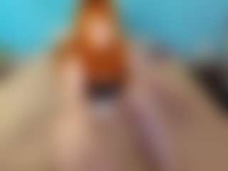 Live cam show with BellaWil-De - Moan on CamClone