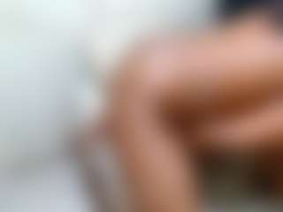 Live cam show with ChocolateDivaxxx - Brown Eyes Ebony on AdultVida.com