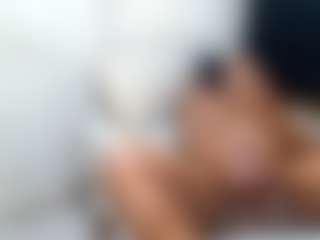 Live cam show with ChocolateDivaxxx - Fingering on liverealitysex.com