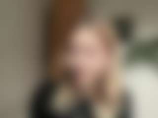 Mia's Live Sex Cam Show