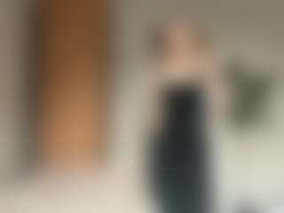 Live cam show with Mia - Big Tits on LiveSexCams6