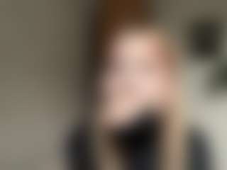 Live cam show with Mia - New Squirt on Dolls Live