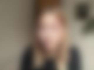 Mia's Live Sex Cam Show