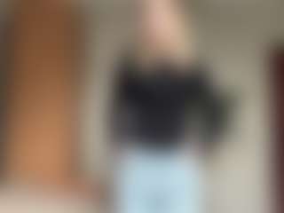 Mia's Live Sex Cam Show