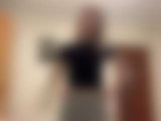 Mia's Live Sex Cam Show