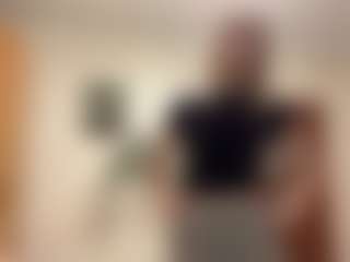 Mia's Live Sex Cam Show