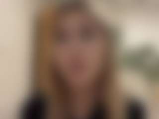 Mia's Live Sex Cam Show