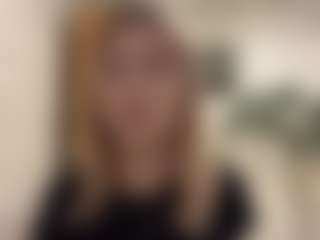 Mia's Live Sex Cam Show