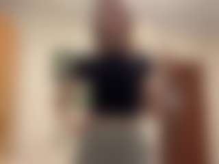 Mia's Live Sex Cam Show