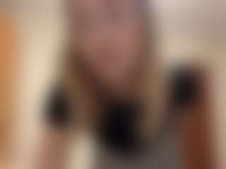 Mia's Live Sex Cam Show