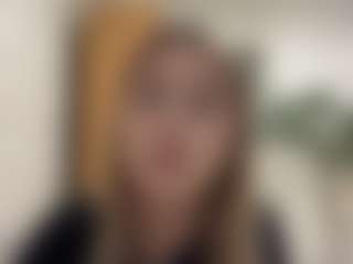 Mia's Live Sex Cam Show
