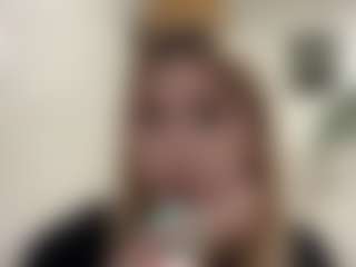 Mia's Live Sex Cam Show