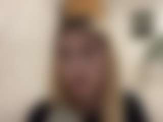 Mia's Live Sex Cam Show