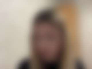 Mia's Live Sex Cam Show