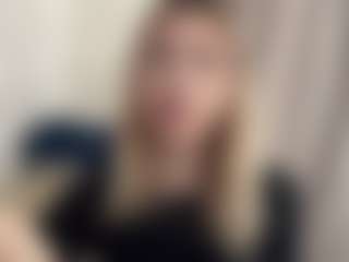 Mia's Live Sex Cam Show