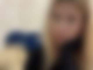 Live cam show with Mia - Big Tits on Streamer API