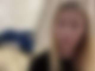 Mia's Live Sex Cam Show